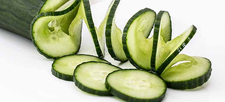 cucumber as home remedies to treat arc eye
